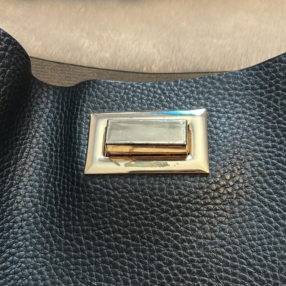 Lulu’s Chic Street Black Tote Bag - Picture 7 of 11